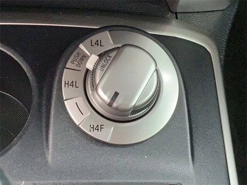 Used 2023 Toyota 4Runner Limited image 27