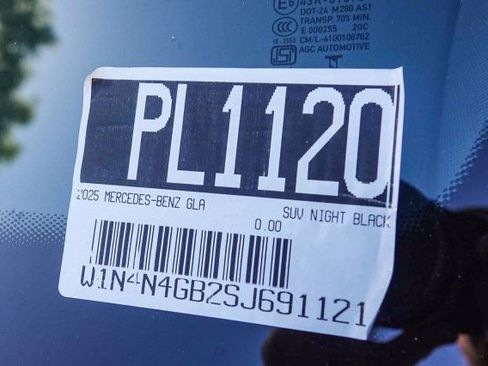 Certified 2025 Mercedes-Benz GLA 250 GLA 250 image 28