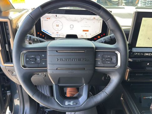 Used 2025 GMC Hummer EV 3X AWD/4WD image 14