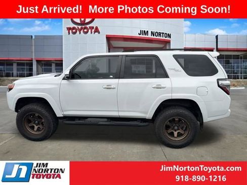 Used 2021 Toyota 4Runner TRD Off-Road Premium image 5