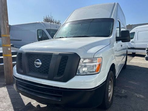 Used 2018 Nissan NV 2500 S image 2