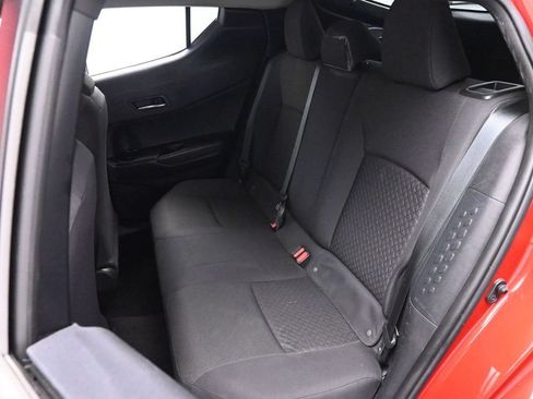 Used 2020 Toyota C-HR LE FWD image 15