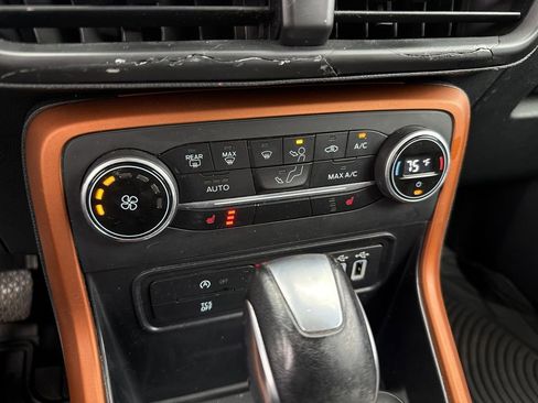 Used 2018 Ford EcoSport SES image 35