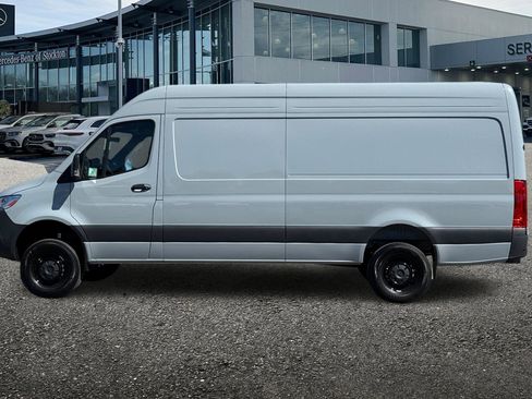 New 2026 Mercedes-Benz Sprinter 2500 image 7