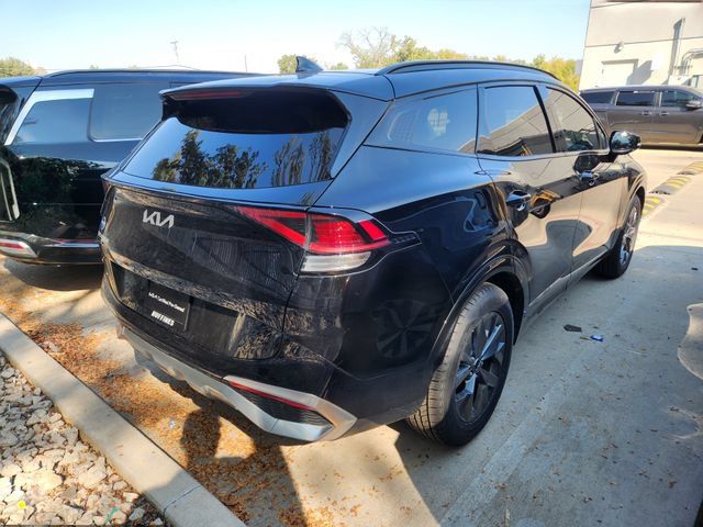 Certified 2024 Kia Sportage SX FWD image 4