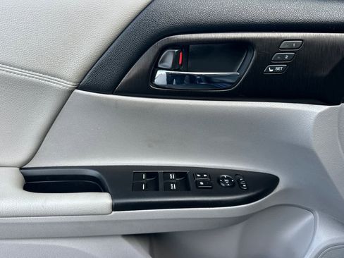 Used 2013 Honda Accord EX-L image 12