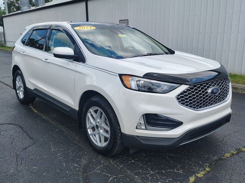 Used 2024 Ford Edge SEL w/ Convenience Package AWD/4WD image 3