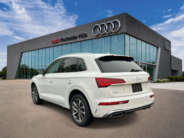 Used 2023 Audi Q5 2.0T Premium w/ Convenience Package AWD/4WD image 4