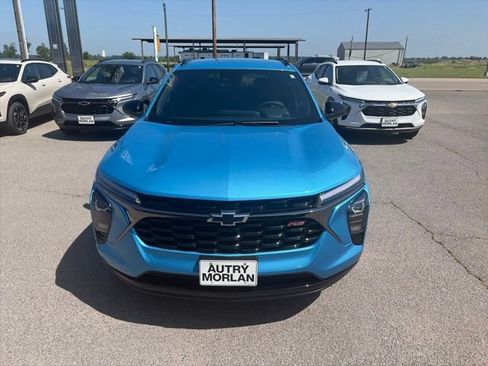 New 2026 Chevrolet Trax RS FWD image 9