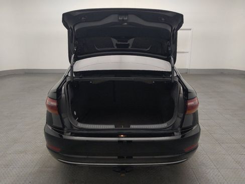 Used 2019 Volkswagen Jetta SE w/ Cold Weather Package image 29