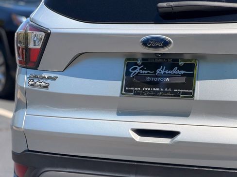 Used 2017 Ford Escape SE FWD image 15