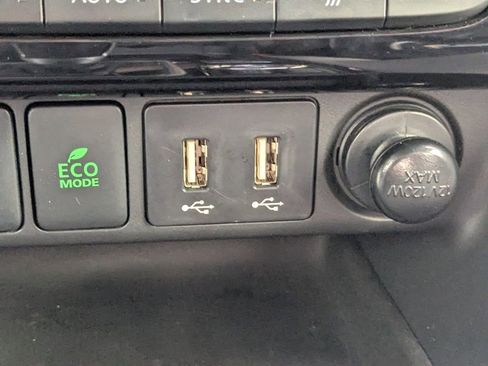 Used 2024 Mitsubishi Eclipse Cross SE image 19