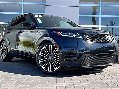 Used 2023 Land Rover Range Rover Velar HST image 3