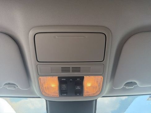 Used 2026 Honda Odyssey Elite image 43
