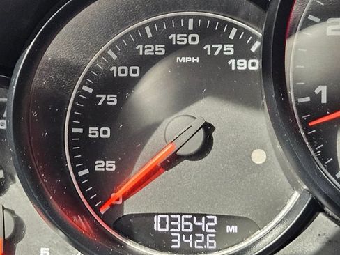 Used 2016 Porsche Panamera 4 Edition image 14