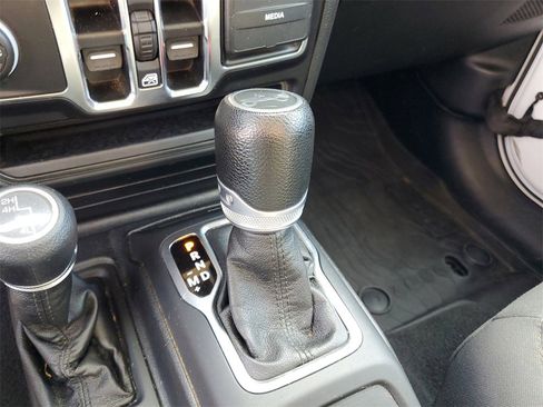 Used 2020 Jeep Wrangler Unlimited Sport image 24