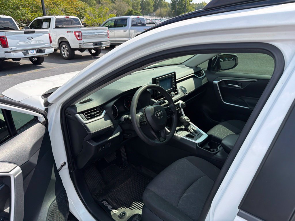 Used 2019 Toyota RAV4 XLE w/ All Weather Liner Package AWD/4WD image 10