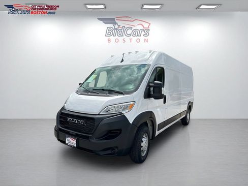 Used 2023 RAM ProMaster 2500 FWD image 1