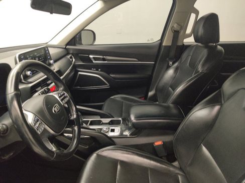 Used 2021 Kia Telluride LX FWD image 17