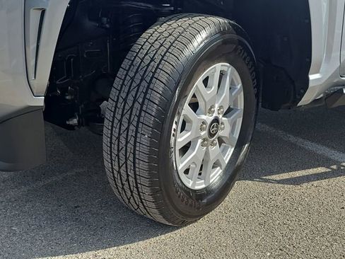 Used 2025 Toyota Tacoma SR5 image 32