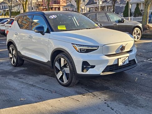 Certified 2024 Volvo XC40 Recharge Ultimate w/ Protection Package Premier image 3