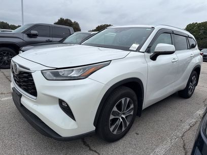Used 2020 Toyota Highlander XLE