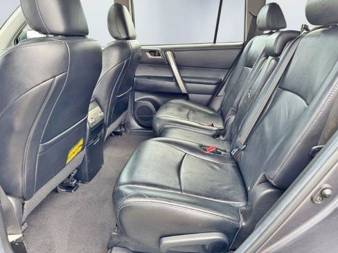Used 2013 Toyota Highlander SE AWD/4WD image 21