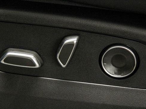 New 2026 Cadillac Escalade Luxury image 22