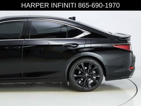 Used 2022 Lexus ES 350 F Sport w/ Accessory Package 2 FWD image 4