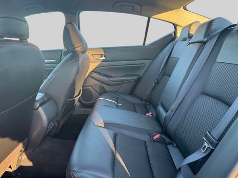 Used 2025 Nissan Altima 2.5 SR image 11