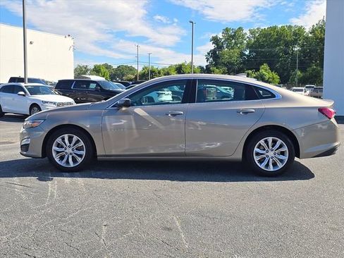 Used 2022 Chevrolet Malibu LT FWD image 13