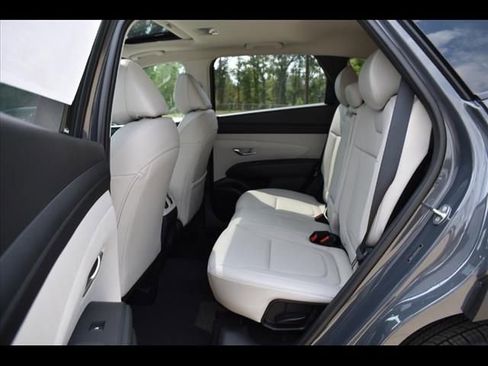 Used 2025 Hyundai Tucson SEL image 17