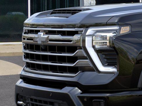 New 2026 Chevrolet Silverado 2500 High Country w/ High Country Premium Package AWD/4WD image 13
