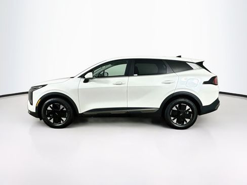 Used 2026 Kia Sportage LX FWD image 4