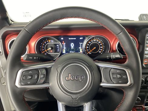 Used 2023 Jeep Gladiator Rubicon w/ Cold Weather Group AWD/4WD image 28