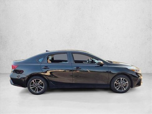 Used 2024 Kia Forte LXS FWD image 4