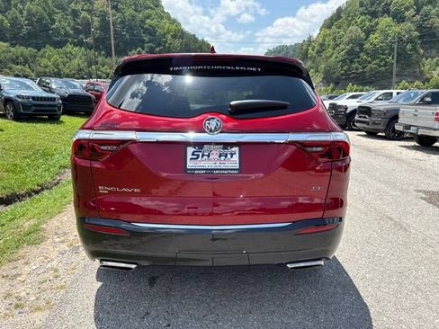 Used 2024 Buick Enclave Essence w/ Experience Buick Package AWD/4WD image 4
