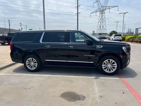 Used 2022 GMC Yukon XL SLT w/ SLT Premium Package RWD image 6
