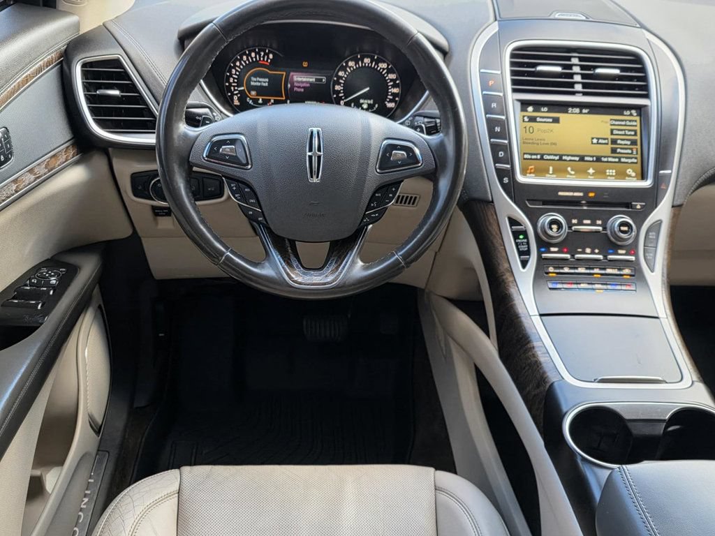 Used 2016 Lincoln MKX Reserve FWD image 12