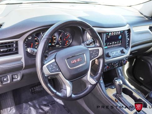 Used 2018 GMC Acadia Denali w/ Technology Package AWD/4WD image 29