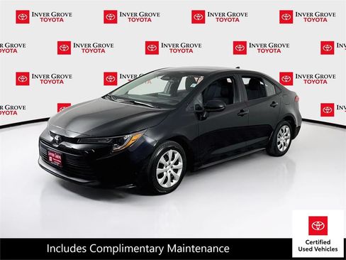 Used 2025 Toyota Corolla LE FWD image 1