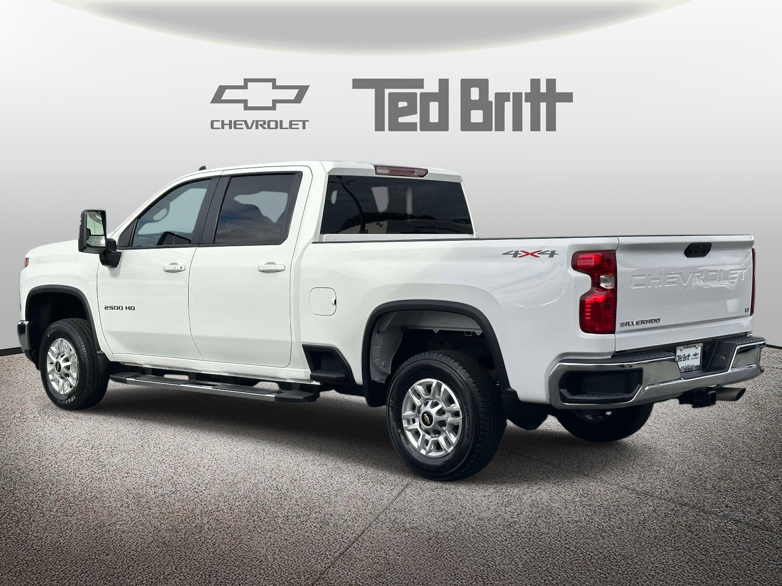 Used 2025 Chevrolet Silverado 2500 LT w/ Convenience Package AWD/4WD image 6