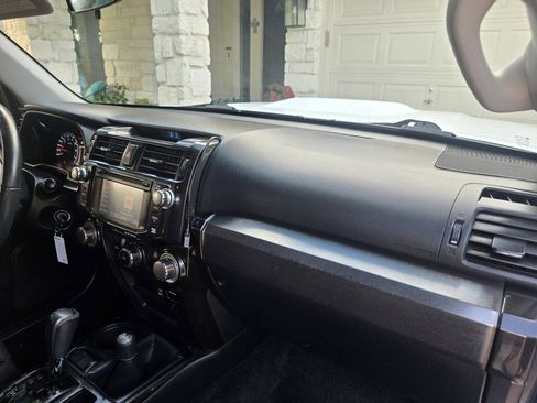 Used 2016 Toyota 4Runner Trail AWD/4WD image 22
