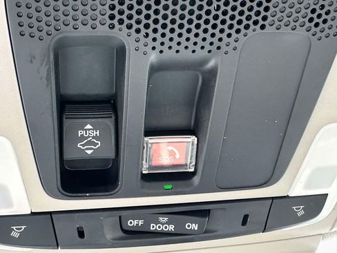 Used 2023 Honda Accord EX image 30
