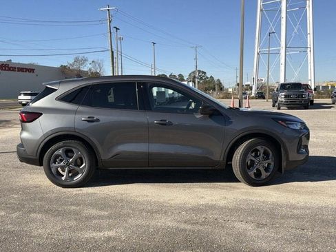 New 2026 Ford Escape ST-Line w/ Tech Pack #1 image 3