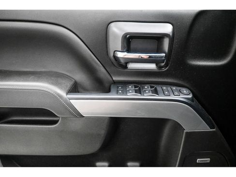 Used 2018 Chevrolet Silverado 1500 LT w/ All Star Edition AWD/4WD image 32