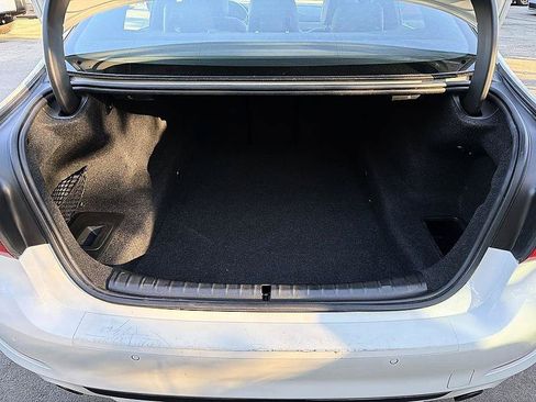 Used 2019 BMW 530i RWD image 9
