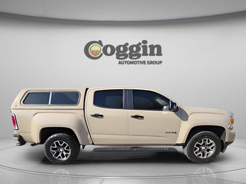 Used 2022 GMC Canyon AT4 w/ Trailering Package image 17