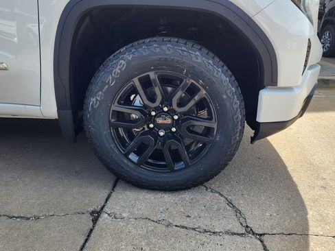 New 2026 GMC Sierra 1500 Elevation w/ X31 Off-Road Package AWD/4WD image 49