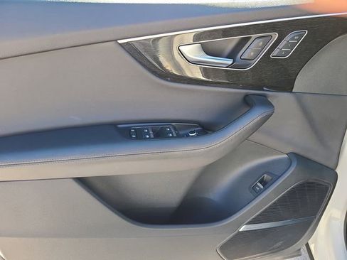 Used 2023 Audi Q7 3.0T Premium Plus image 16